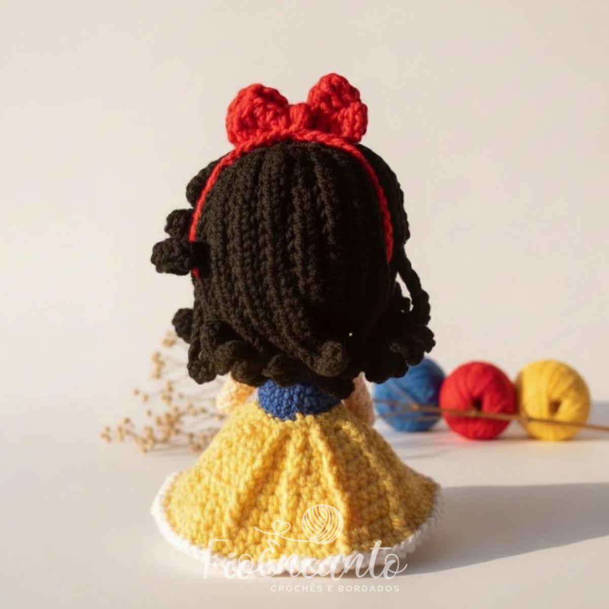 Branca de Neve Amigurumi – Boneca em Crochê Inspirada na Personagem — foto 2