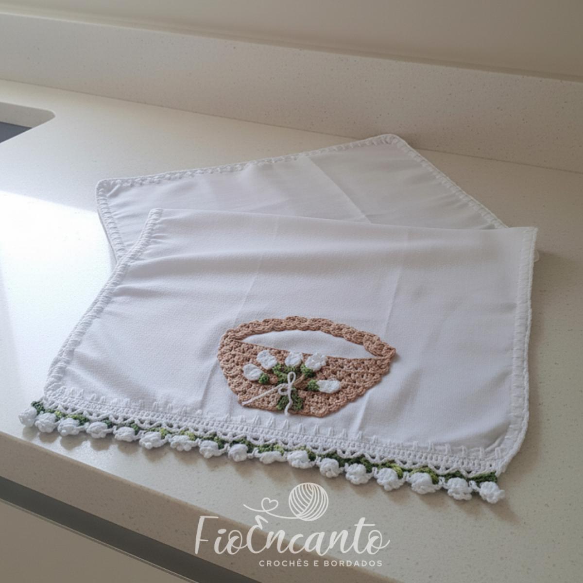Pano de Copa Barrado em Crochê – Tulipa Branca | Peça Artesanal Delicada — foto 1