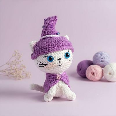 Gatinha Halloween Amigurumi – Decoração Temática em Crochê Feita à Mão