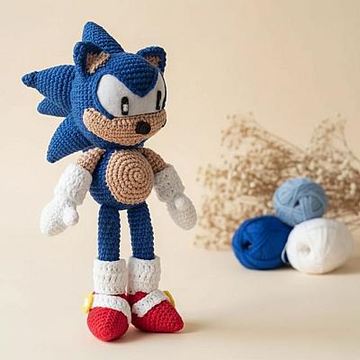 Sonic Amigurumi – Boneco em Crochê Inspirado no Personagem Feito à Mão