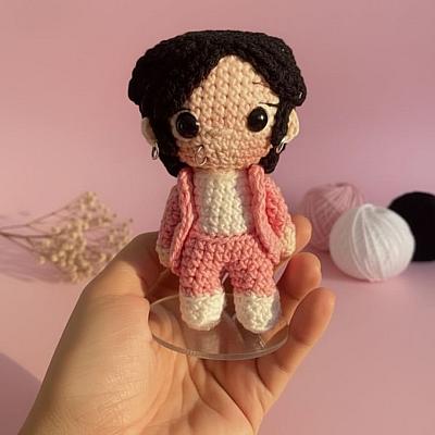 Jungkook BTS Amigurumi – Boneco em Crochê Inspirado no Golden Maknae