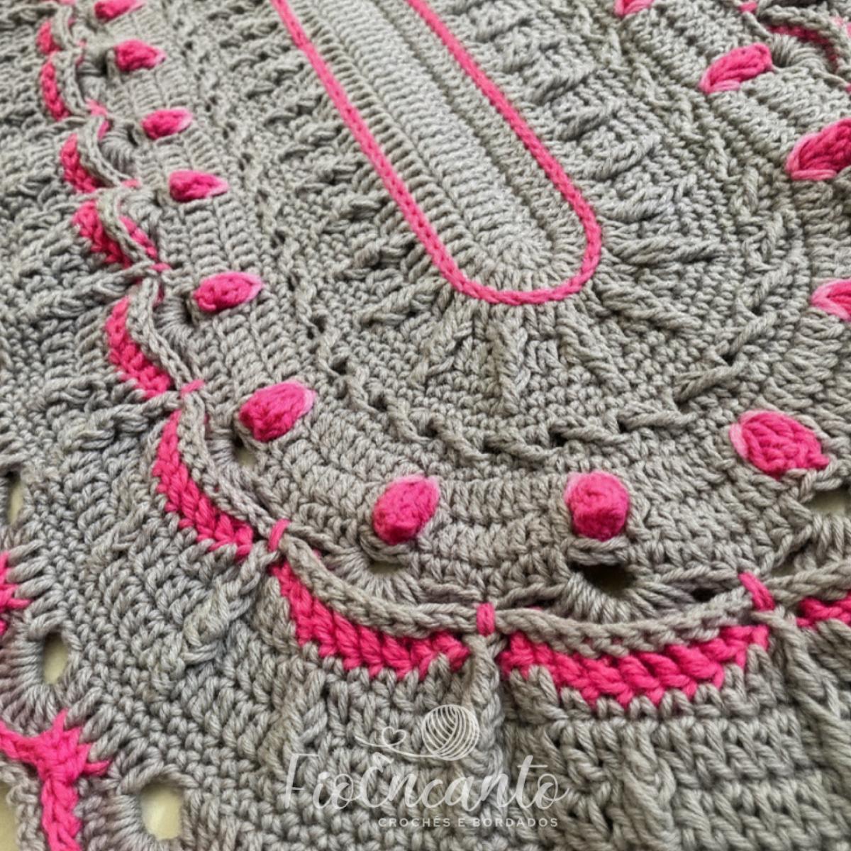 Tapete Oval em Crochê Artesanal – Cinza e Pink Feito à Mão — foto 3