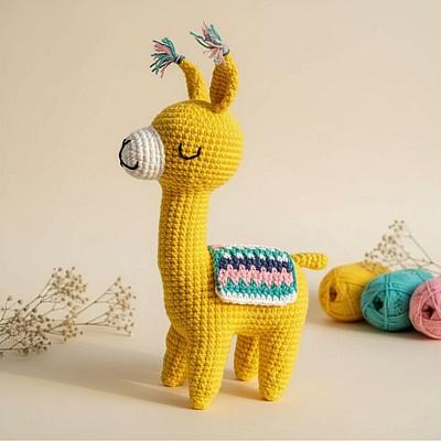 Lhama Amigurumi Amarela – Pelúcia em Crochê Artesanal Feita à Mão - foto 2