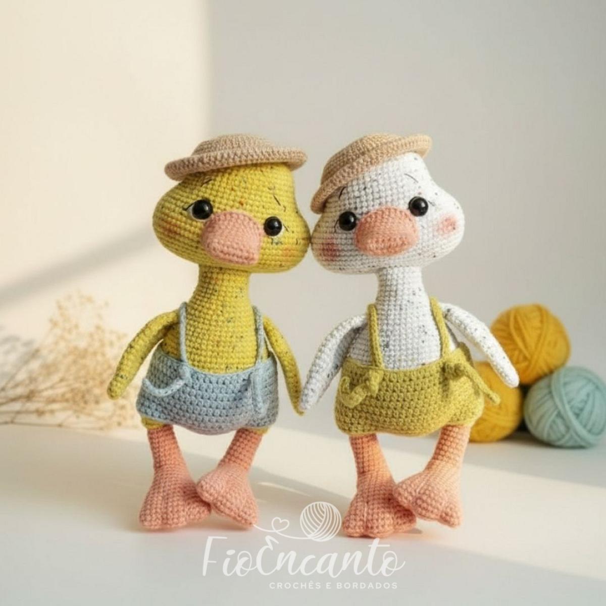 Casal Patinhos Apaixonados Kit Amigurumi – Dupla em Crochê Artesanal Feita à Mão — foto 1
