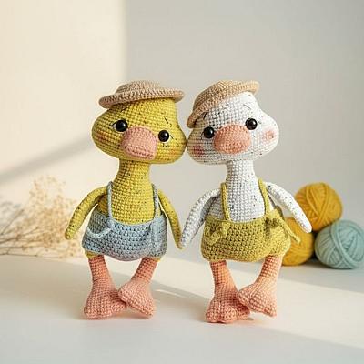 Casal Patinhos Apaixonados Kit Amigurumi – Dupla em Crochê Artesanal Feita à Mão