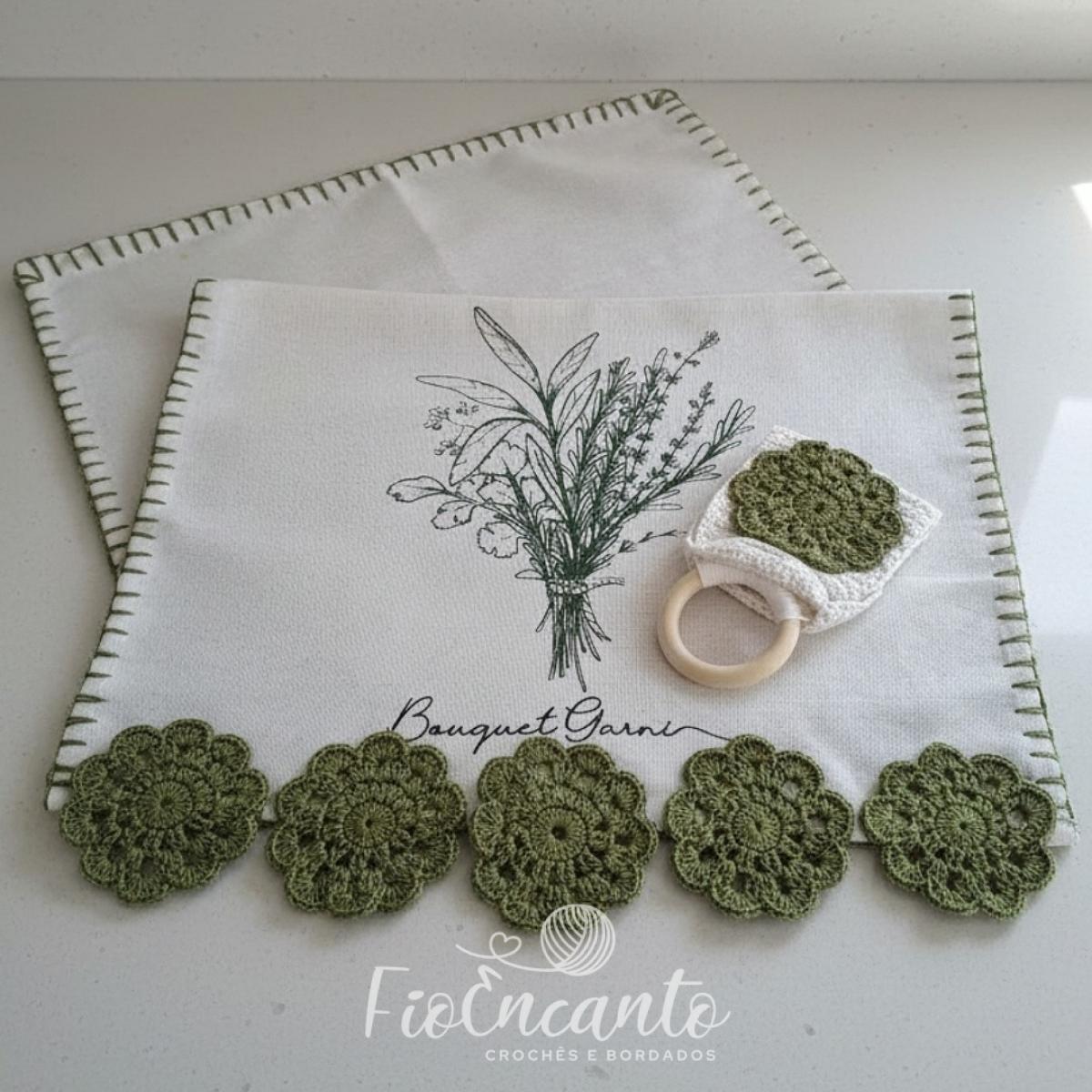 Pano de Copa Verde Musgo em Crochê: Charme Artesanal para sua Cozinha — foto 2