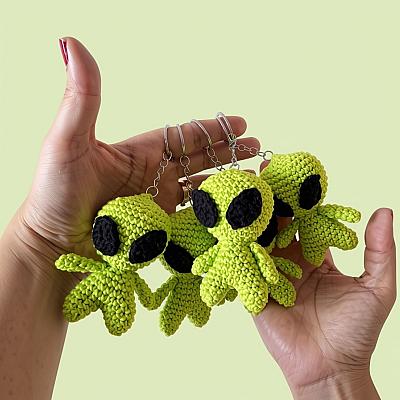 Chaveiro ET Alien Amigurumi artesanal 10cm | Fio Encanto