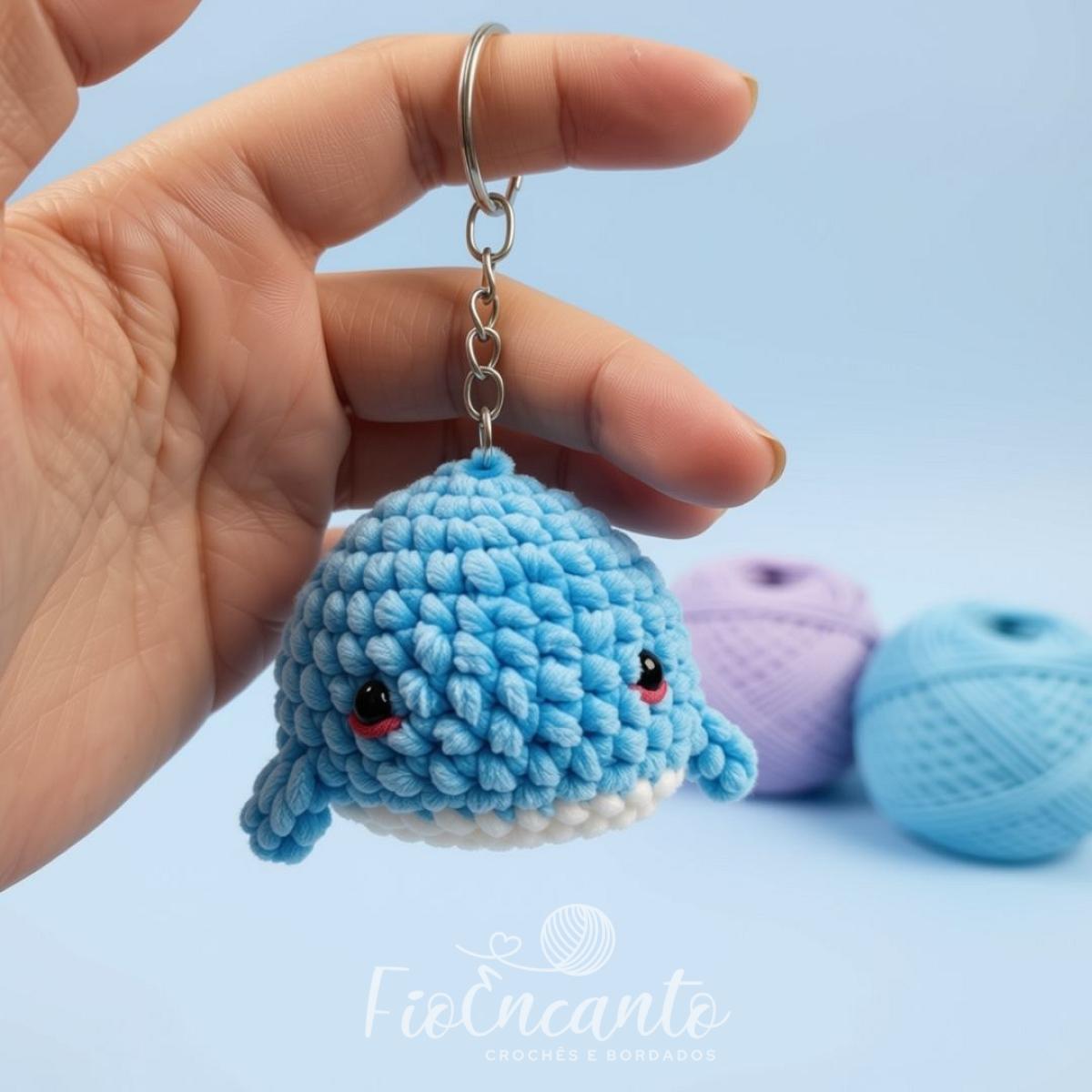 Chaveiro de Baleia Azul Amigurumi Fofinha e Delicada para Bolsas | Fio Encanto — foto 2