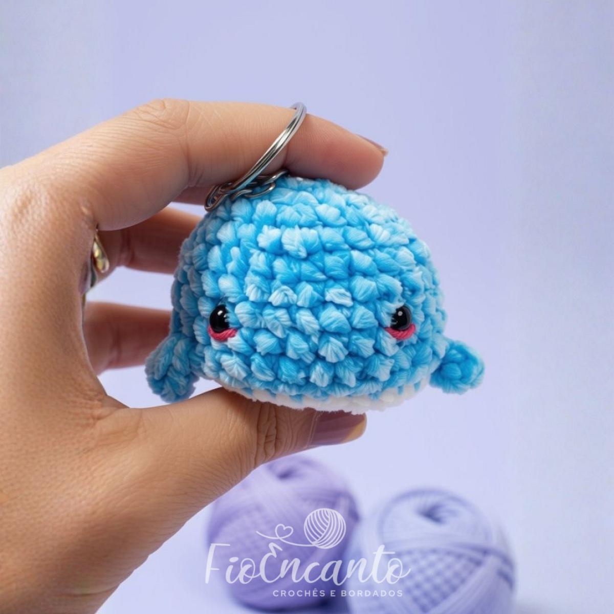 Chaveiro de Baleia Azul Amigurumi Fofinha e Delicada para Bolsas | Fio Encanto — foto 5