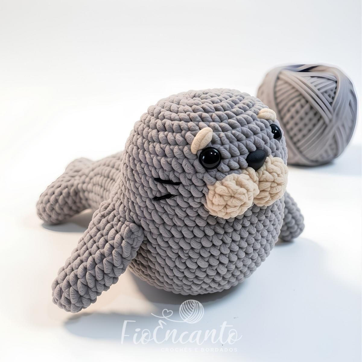 Amigurumi Foquinha Cinza em Chenille Super Macia e Fofinha | Fio Encanto — foto 1