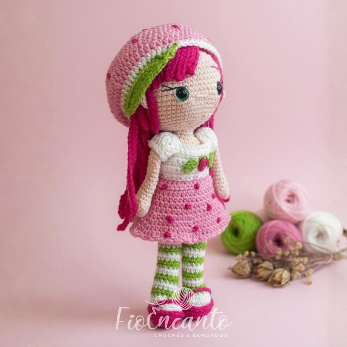 Moranguinho Tutti Frutti Amigurumi – Um abraço doce e colorido para encantar | Fio Encanto — foto 1