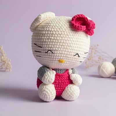 Hello Kitty Amigurumi – Boneca em Crochê Inspirada na Sanrio